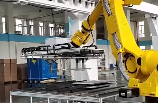 Multi-Station, Dual-Robot, Four Pallets: How One 3D Vision System Handles Complex Loading